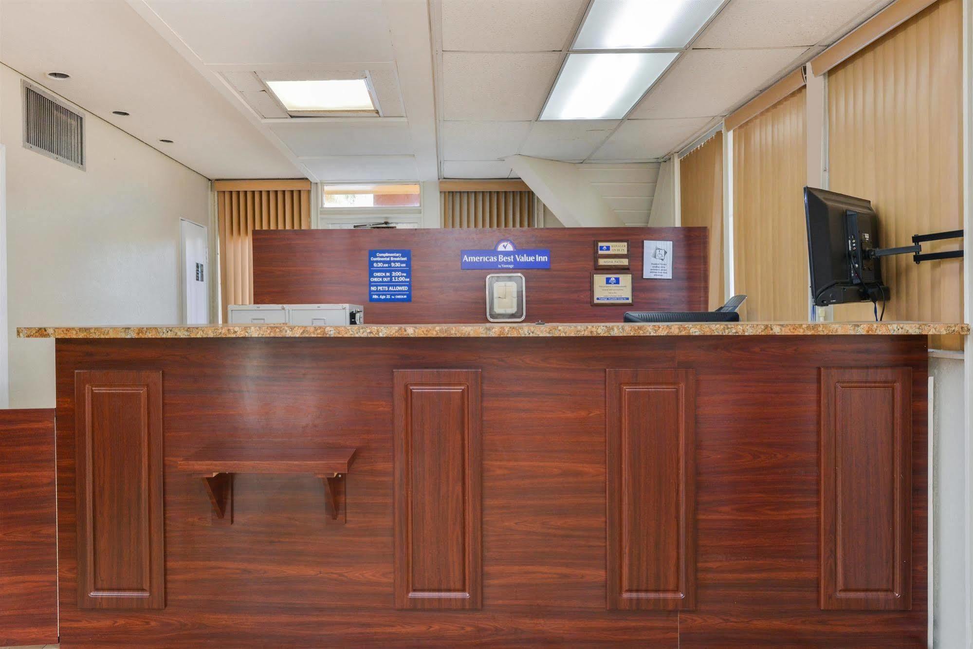 Americas Best Value Inn Sarasota Dış mekan fotoğraf